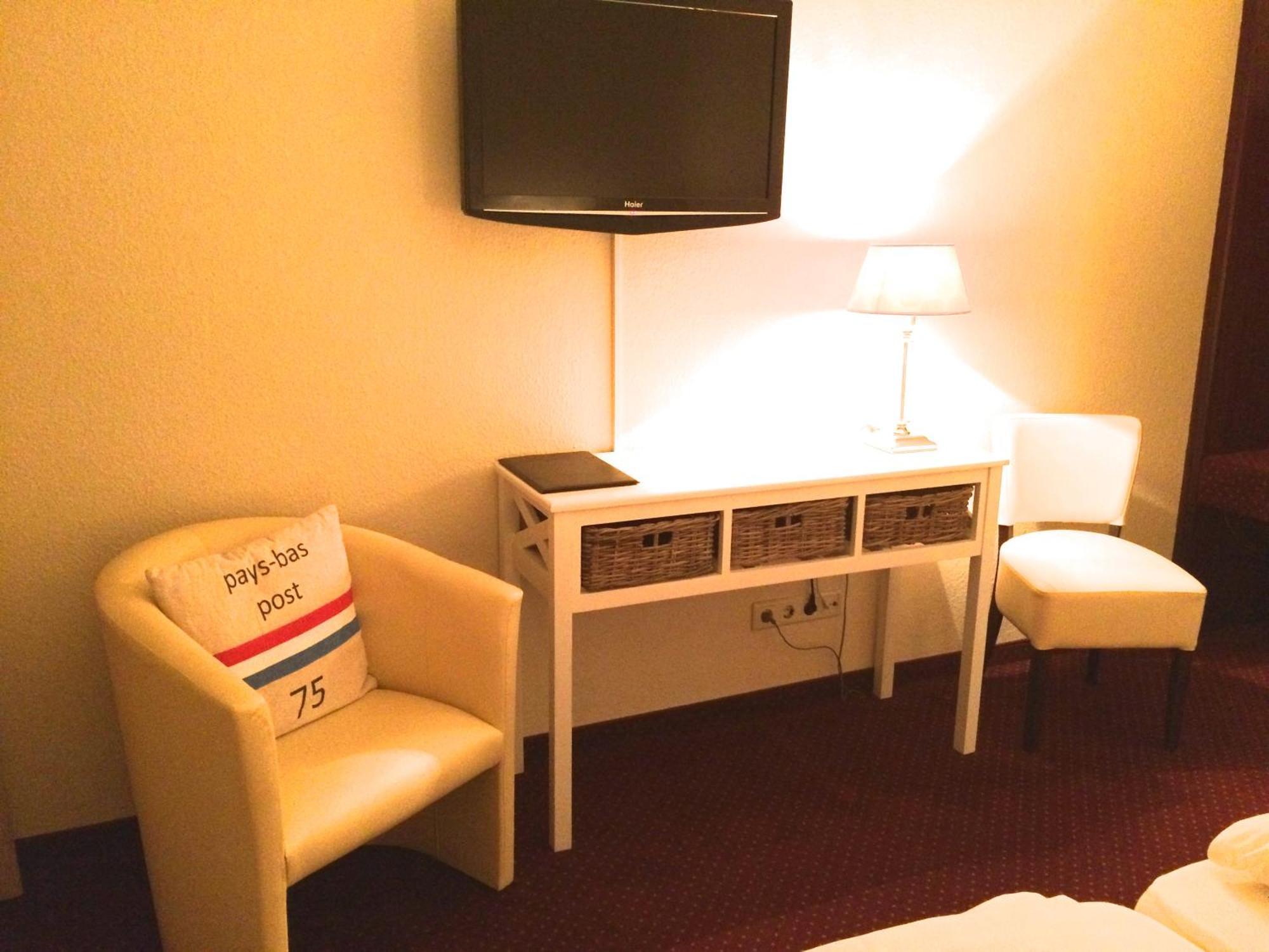 Hotel Waldkur 리어 외부 사진