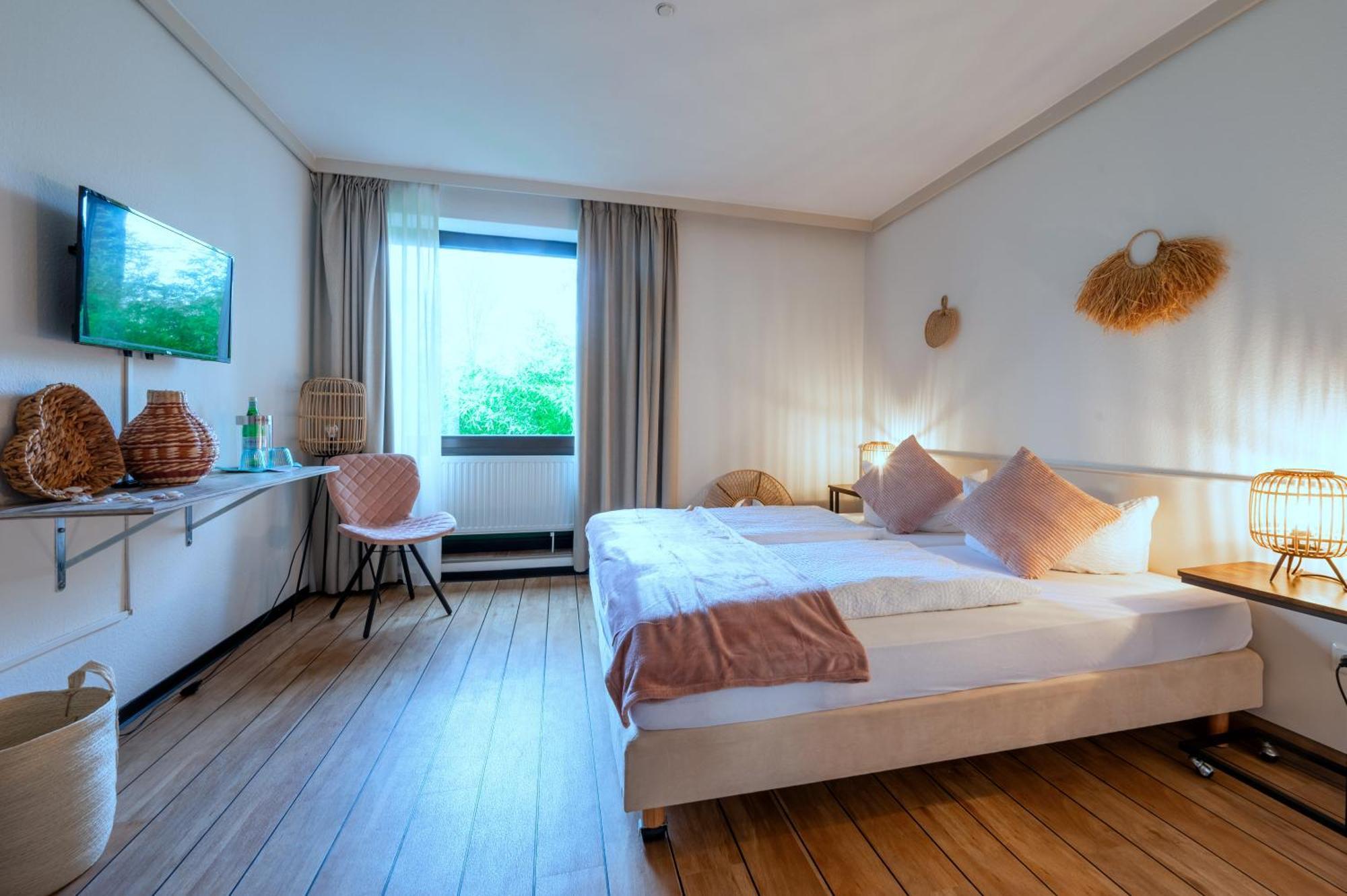 Hotel Waldkur 리어 외부 사진